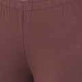 Deep Brown swatch
