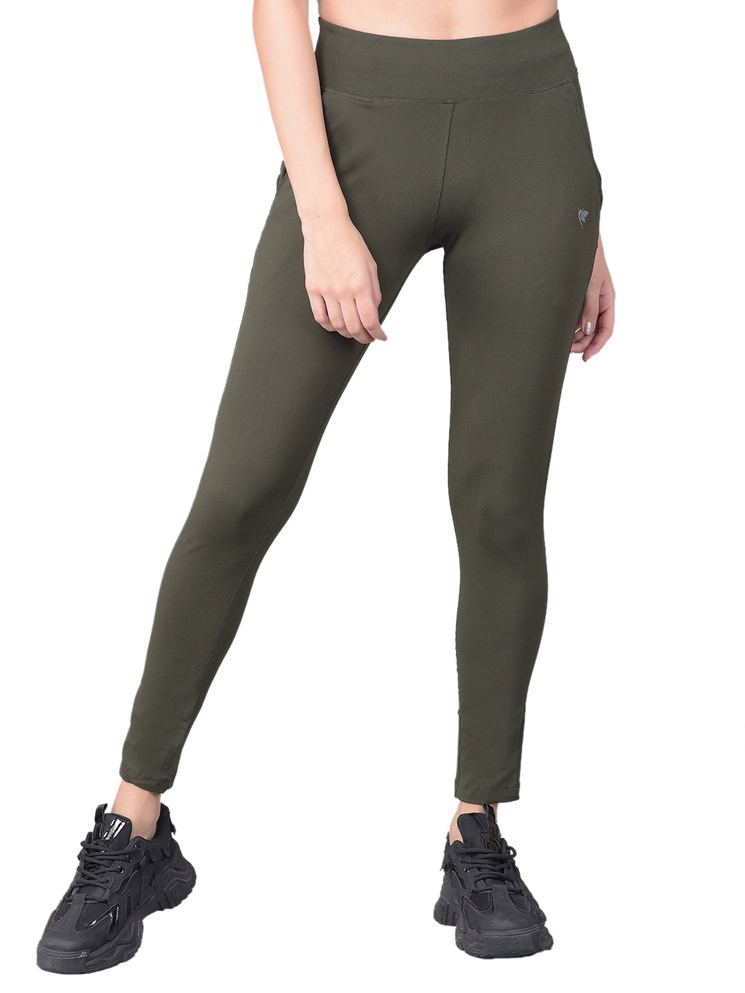 Comfort lady pants online 2025