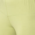 Special Macaw Green swatch
