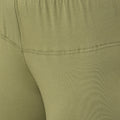 Heena Green swatch